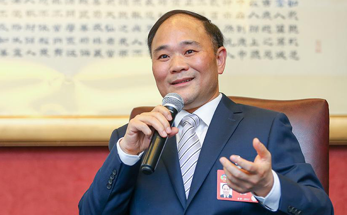李书福